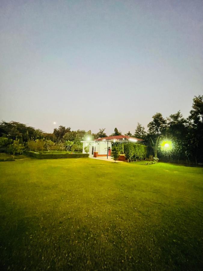 Anantam Aravali Villa Gurgaon Buitenkant foto