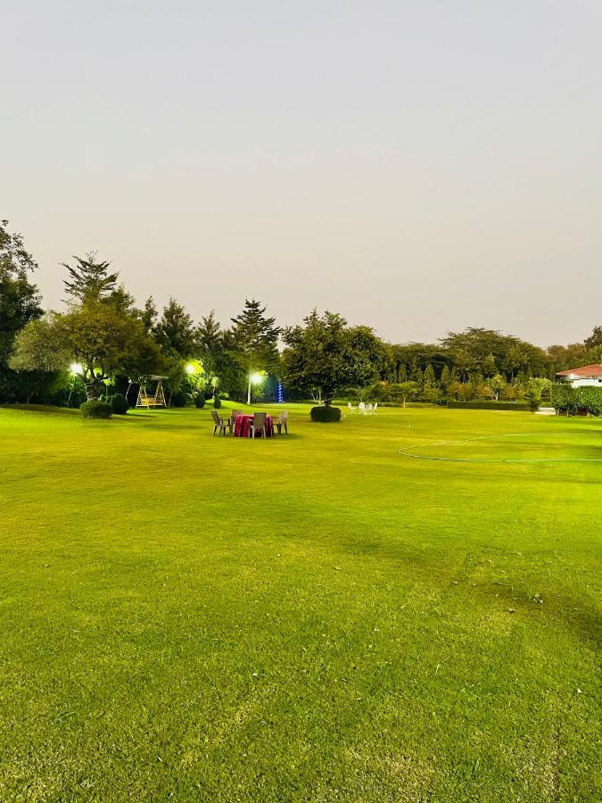 Anantam Aravali Villa Gurgaon Buitenkant foto