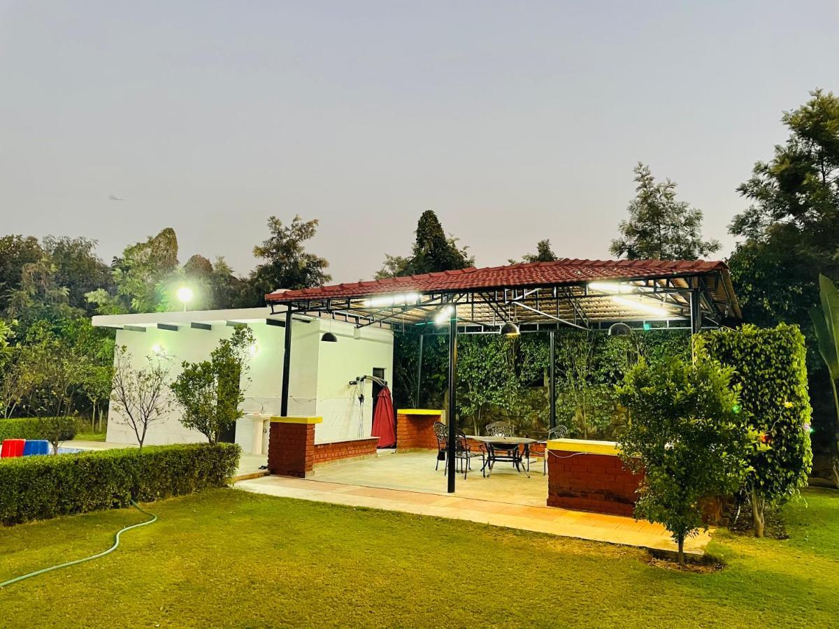 Anantam Aravali Villa Gurgaon Buitenkant foto